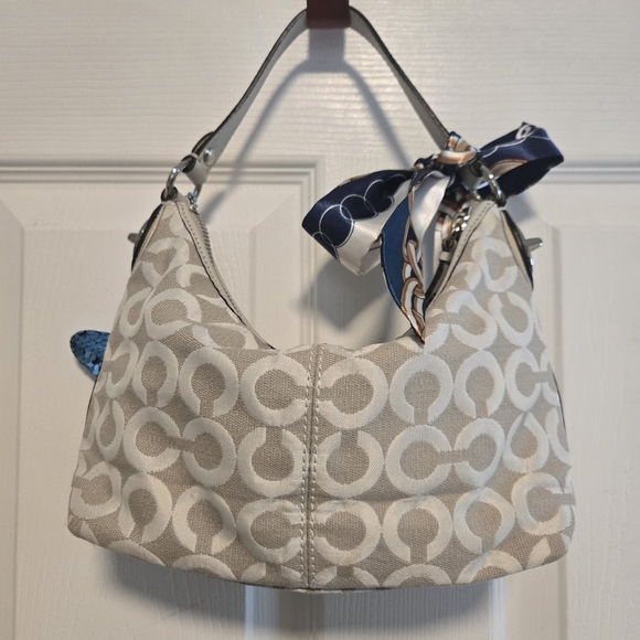 Coach Shoulderbag Signature Small Bag Green Satin Interior - Picture 15 of 16